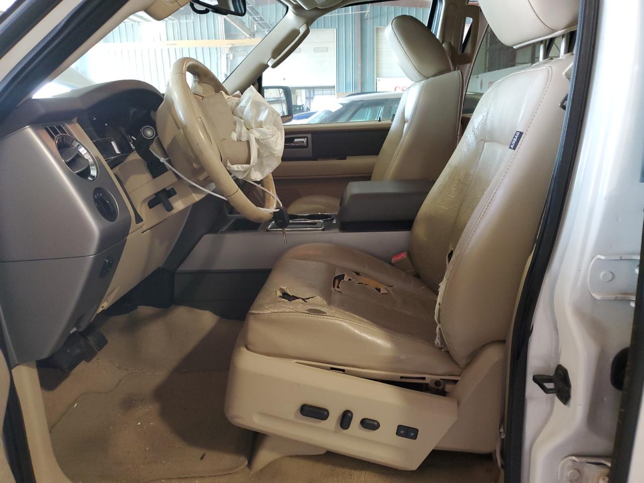 1FMJU1H58BEF48490 2011 Ford Expedition Xlt