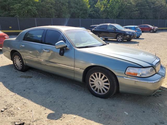 2005 Lincoln Town Car Signature Limited VIN: 1LNHM82W95Y666205 Lot: 58601364