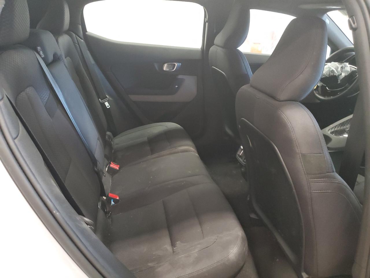 YSMEG3KA0PL142807 2023 Polestar 2