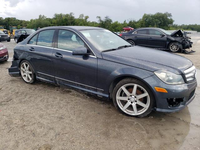 VIN WDDGF4HB3DR301055 2013 Mercedes-Benz C-Class, 250 no.4