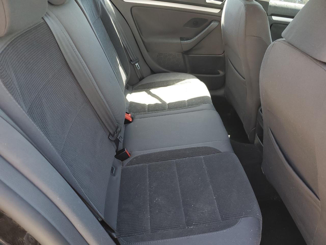 3VWJM71KX9M013833 2009 Volkswagen Jetta S