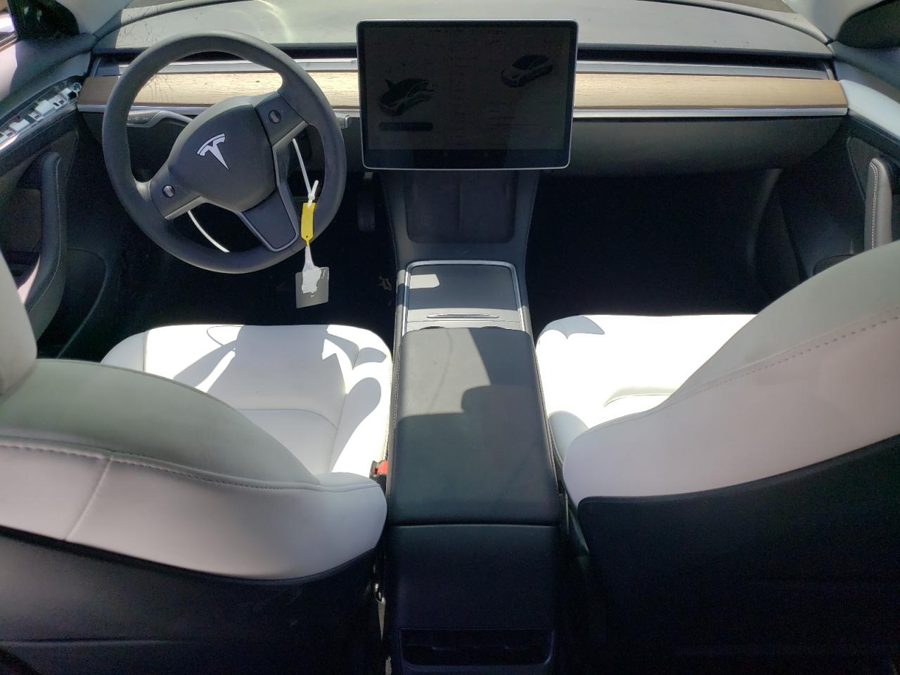 2023 Tesla Model 3 vin: 5YJ3E1EA8PF512929