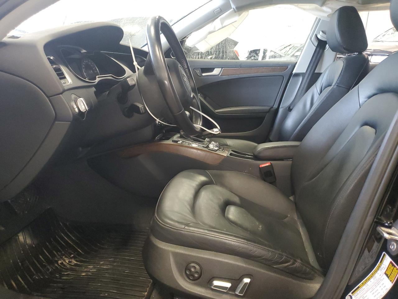 WAUFFAFL1FN012005 2015 Audi A4 Premium Plus