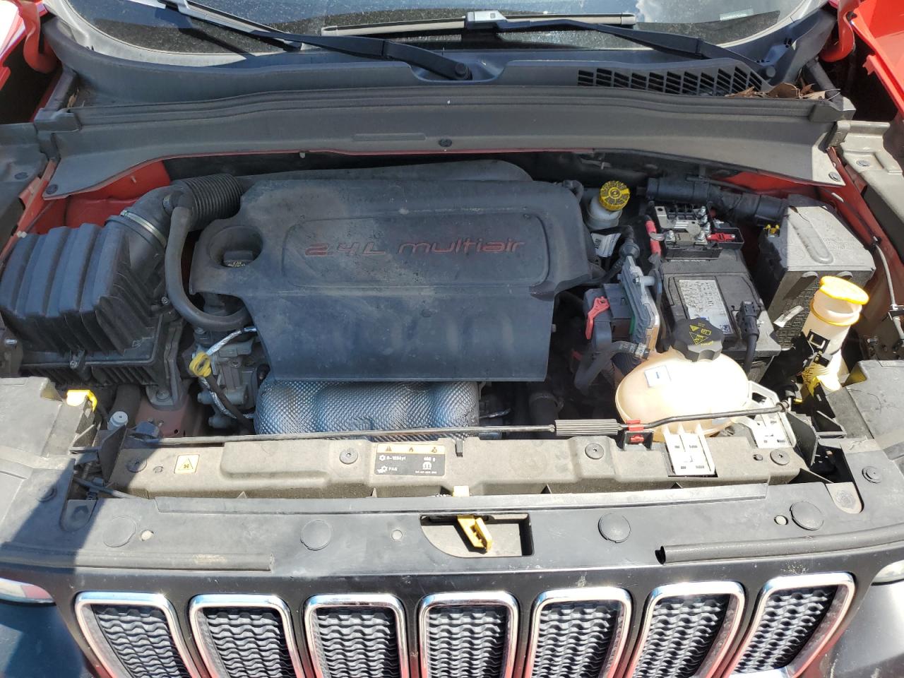 ZACNJABB8KPK24490 2019 Jeep Renegade Latitude