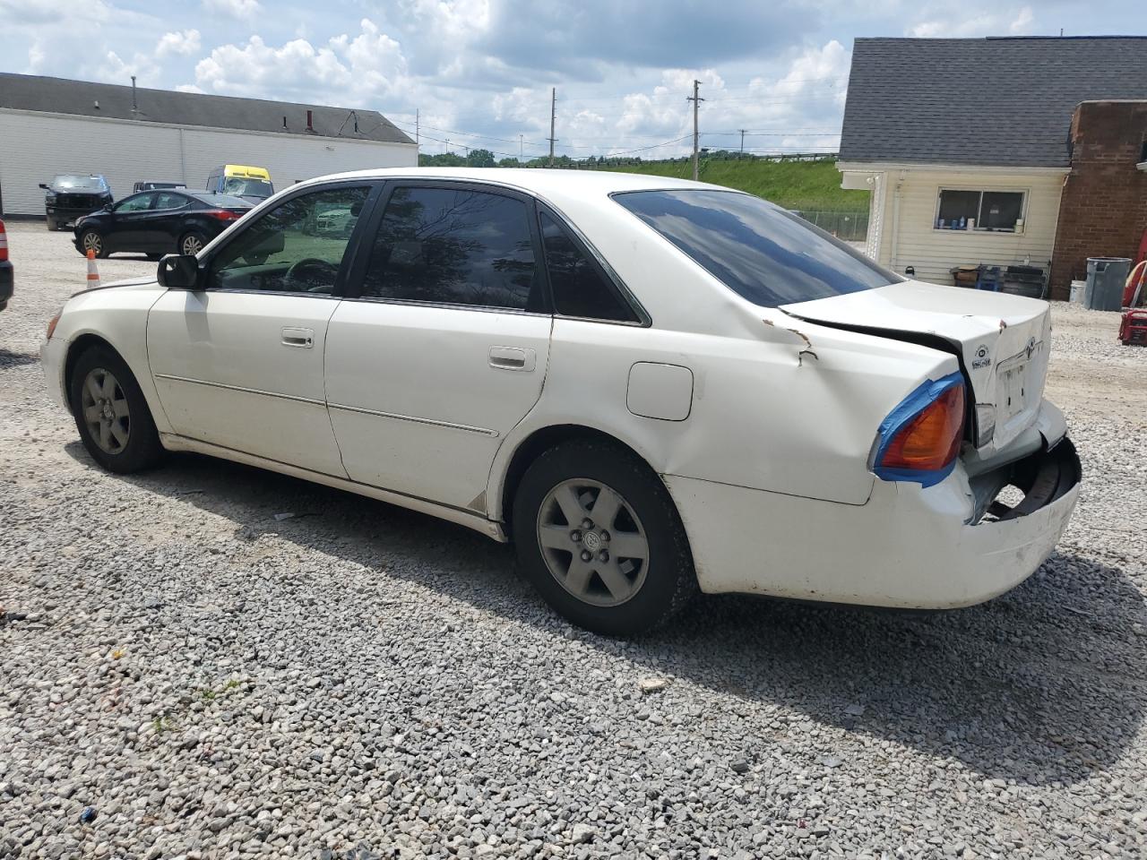 4T1BF28BX2U266660 2002 Toyota Avalon Xl