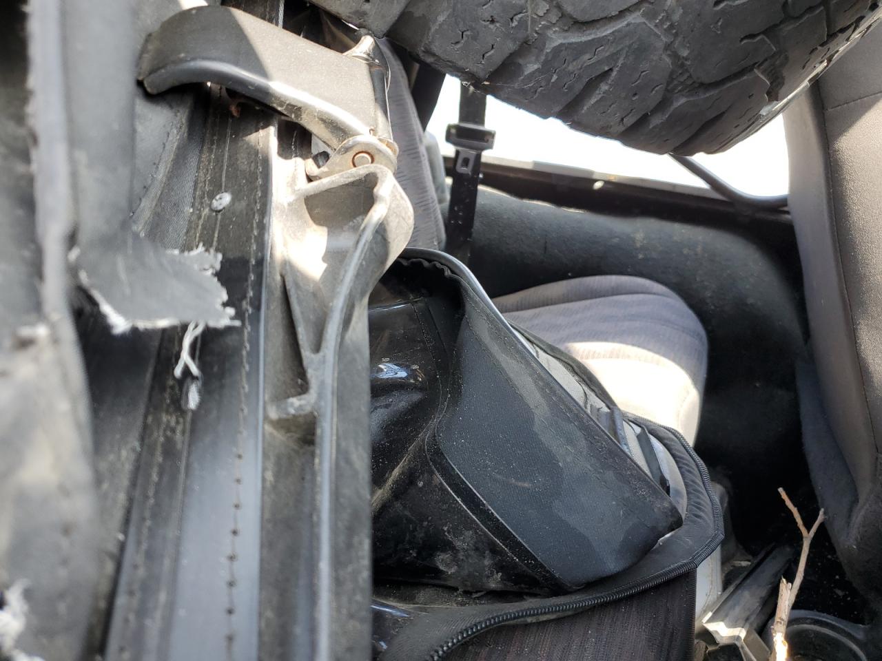 1J4FA49S74P748030 2004 Jeep Wrangler / Tj Sport