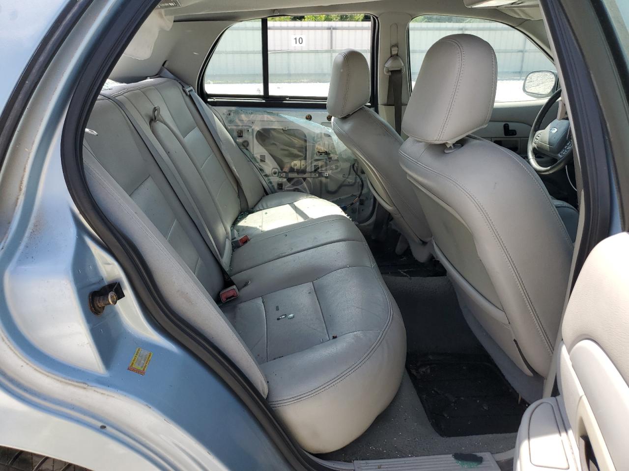 2FAFP74W53X211896 2003 Ford Crown Victoria Lx