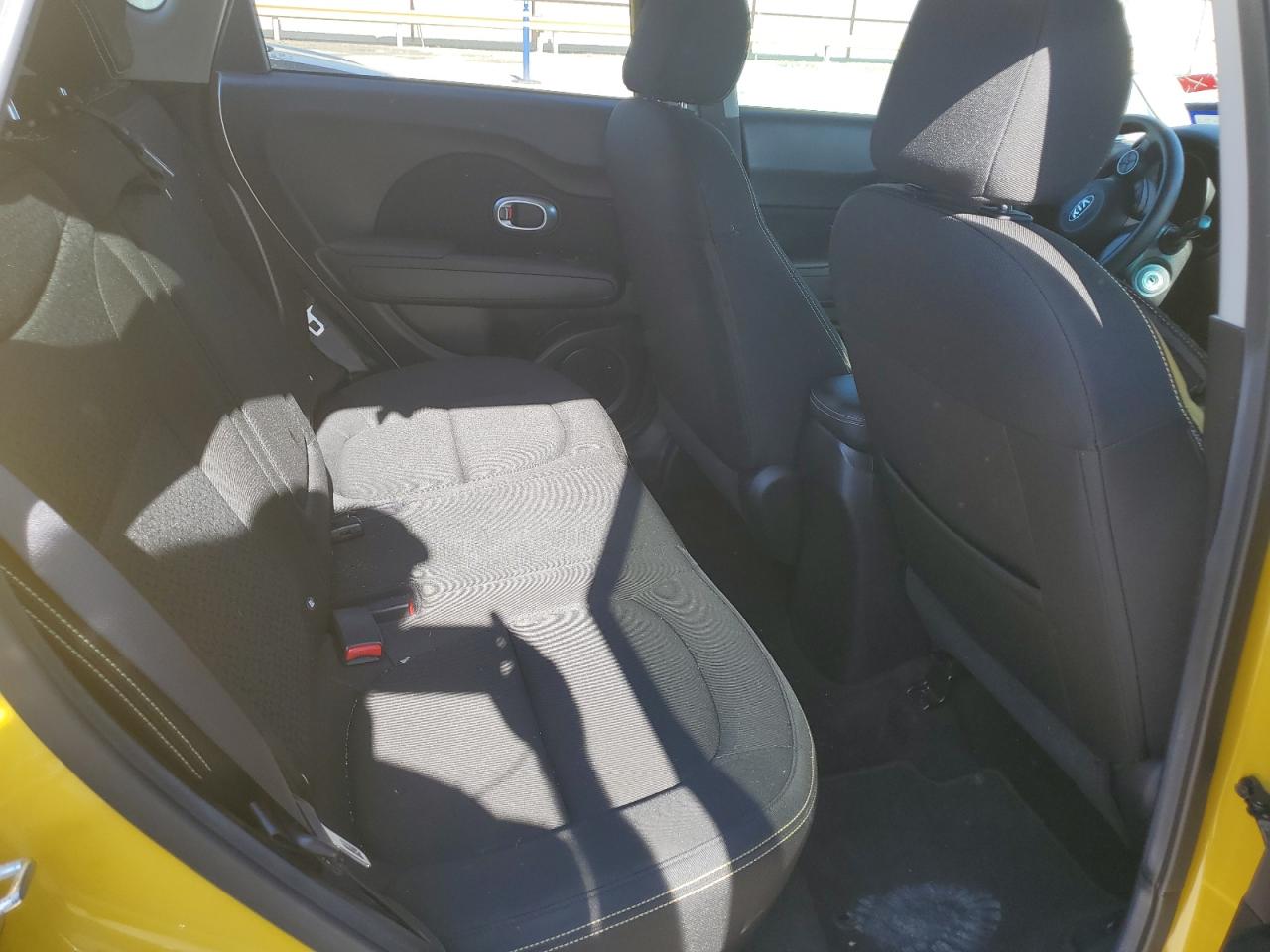 KNDJP3A51G7307304 2016 Kia Soul +