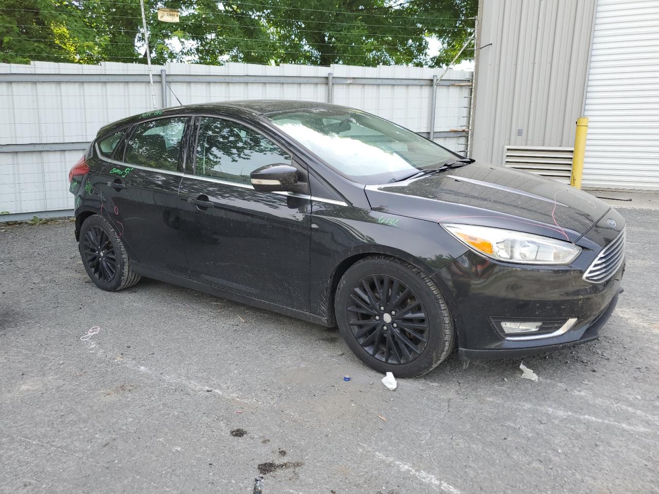 1FADP3N21FL364871 2015 Ford Focus Titanium