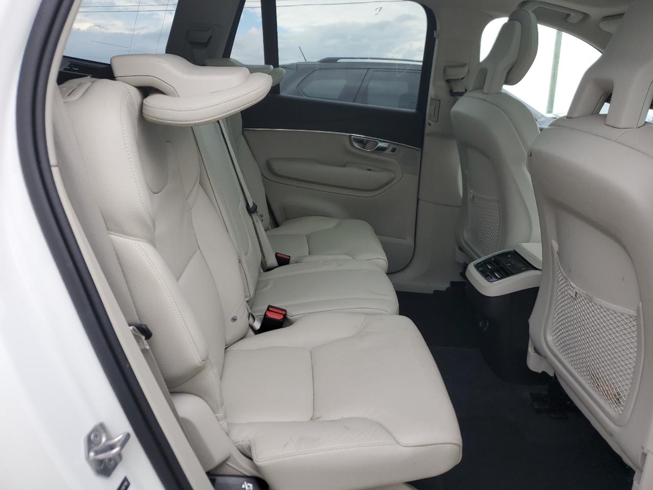 YV4A22PK5L1597790 2020 Volvo Xc90 T6 Momentum