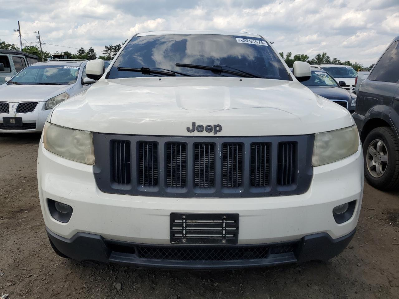 1J4RS4GT9BC550205 2011 Jeep Grand Cherokee Laredo