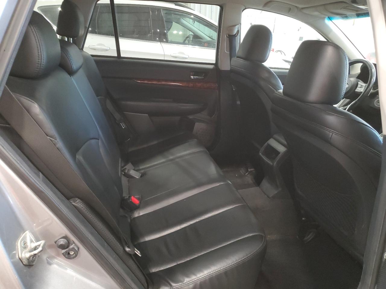 4S4BRDKC5B2337005 2011 Subaru Outback 3.6R Limited