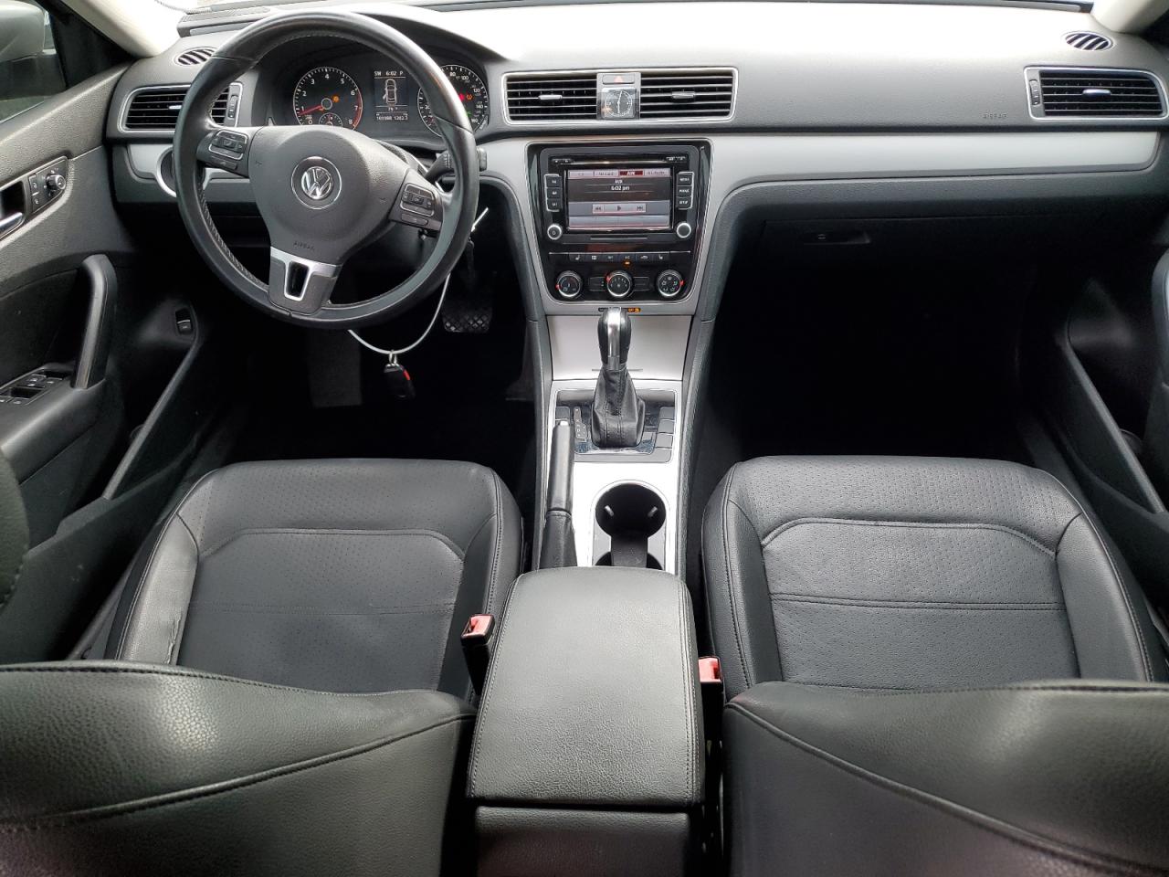 1VWBP7A36DC011222 2013 Volkswagen Passat Se