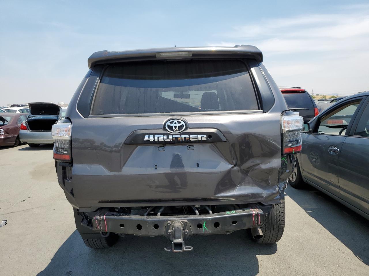 JTEBU5JRXJ5598119 2018 Toyota 4Runner Sr5/Sr5 Premium