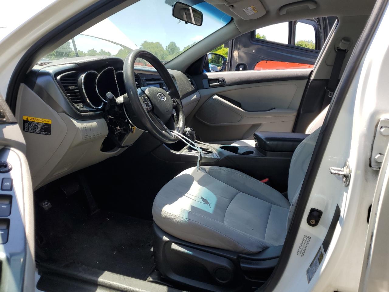 KNAGM4A7XC5290824 2012 Kia Optima Lx