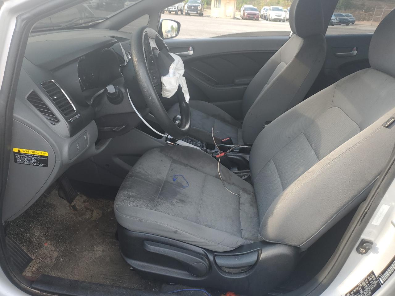 3KPFK4A73HE096202 2017 Kia Forte Lx