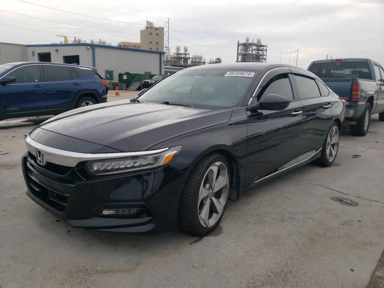 2018 Honda Accord Touring vin: 1HGCV2F96JA008861