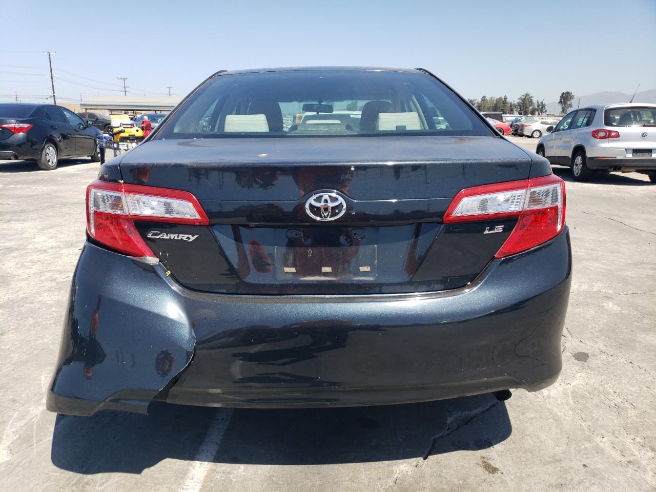 2014 Toyota Camry L vin: 4T4BF1FKXER382691