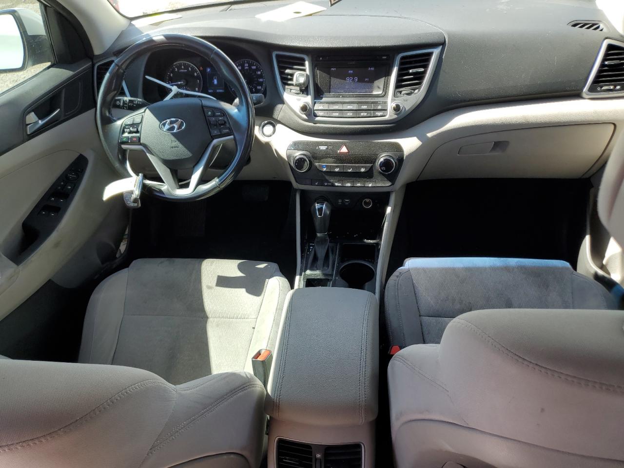 KM8J33A21HU550403 2017 Hyundai Tucson Limited