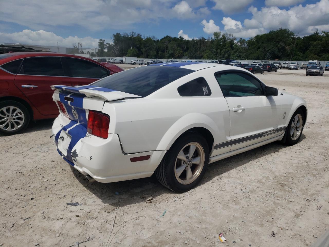 1ZVFT80N875247823 2007 Ford Mustang