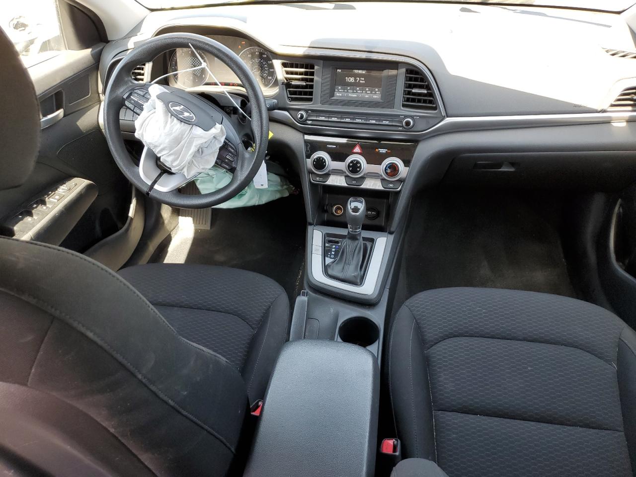 KMHD74LF2KU784628 2019 Hyundai Elantra Se