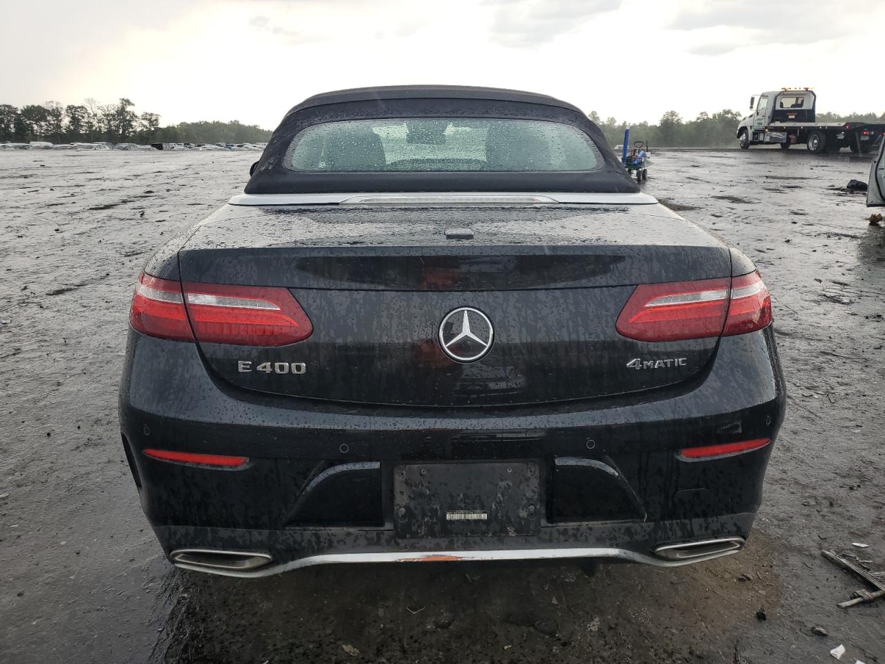 WDD1K6GB0JF037546 2018 Mercedes-Benz E 400 4Matic