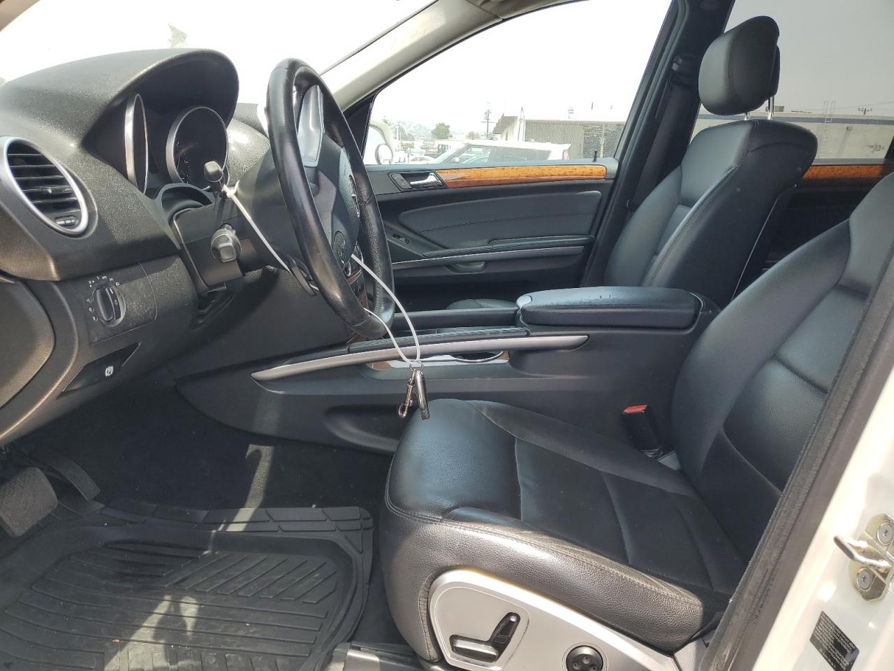 4JGBB56E29A509822 2009 Mercedes-Benz Ml 350