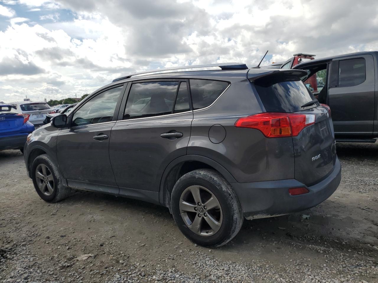 2015 Toyota Rav4 Xle vin: JTMWFREV3FJ027066