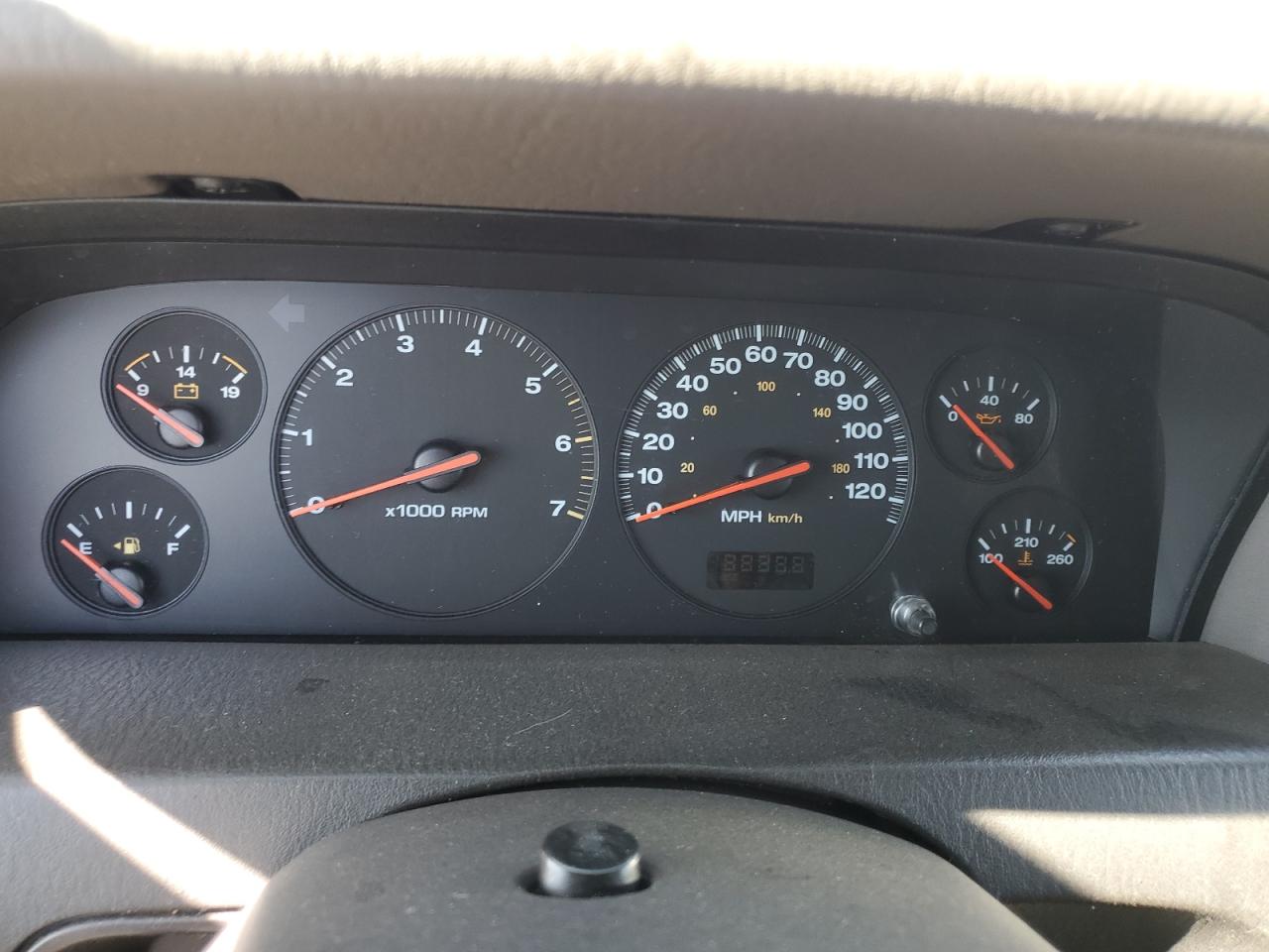 1J4GW48S01C682107 2001 Jeep Grand Cherokee Laredo