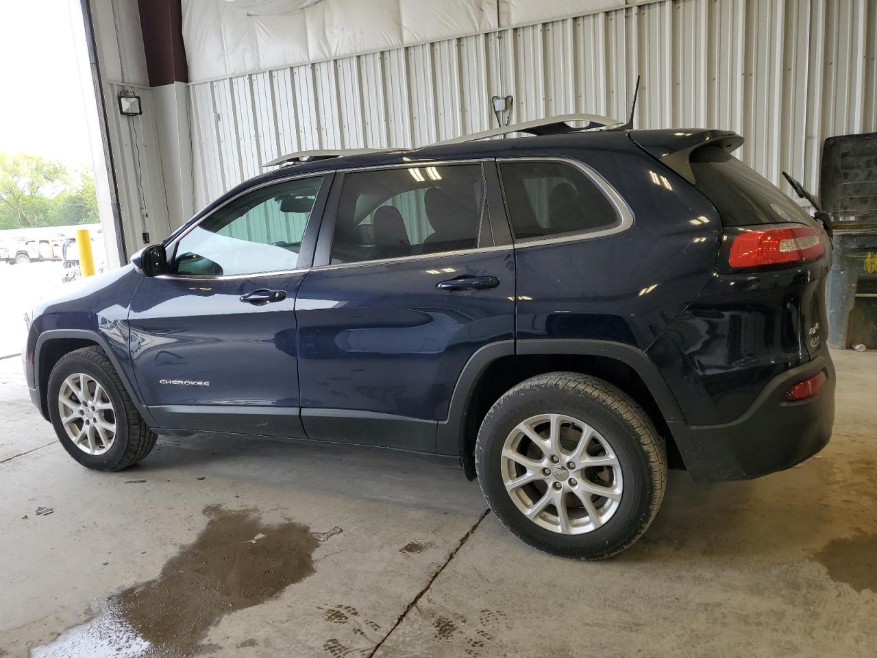 2016 Jeep Cherokee Latitude vin: 1C4PJMCS8GW148498