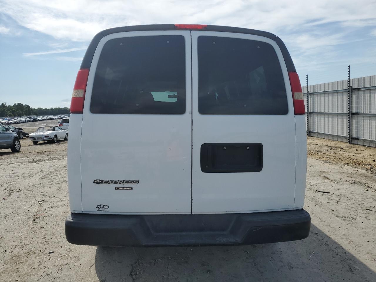 1GAGG25K291161532 2009 Chevrolet Express G2500