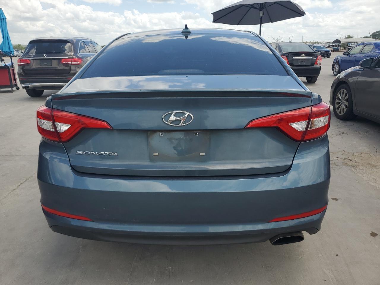 5NPE24AF1FH167974 2015 Hyundai Sonata Se