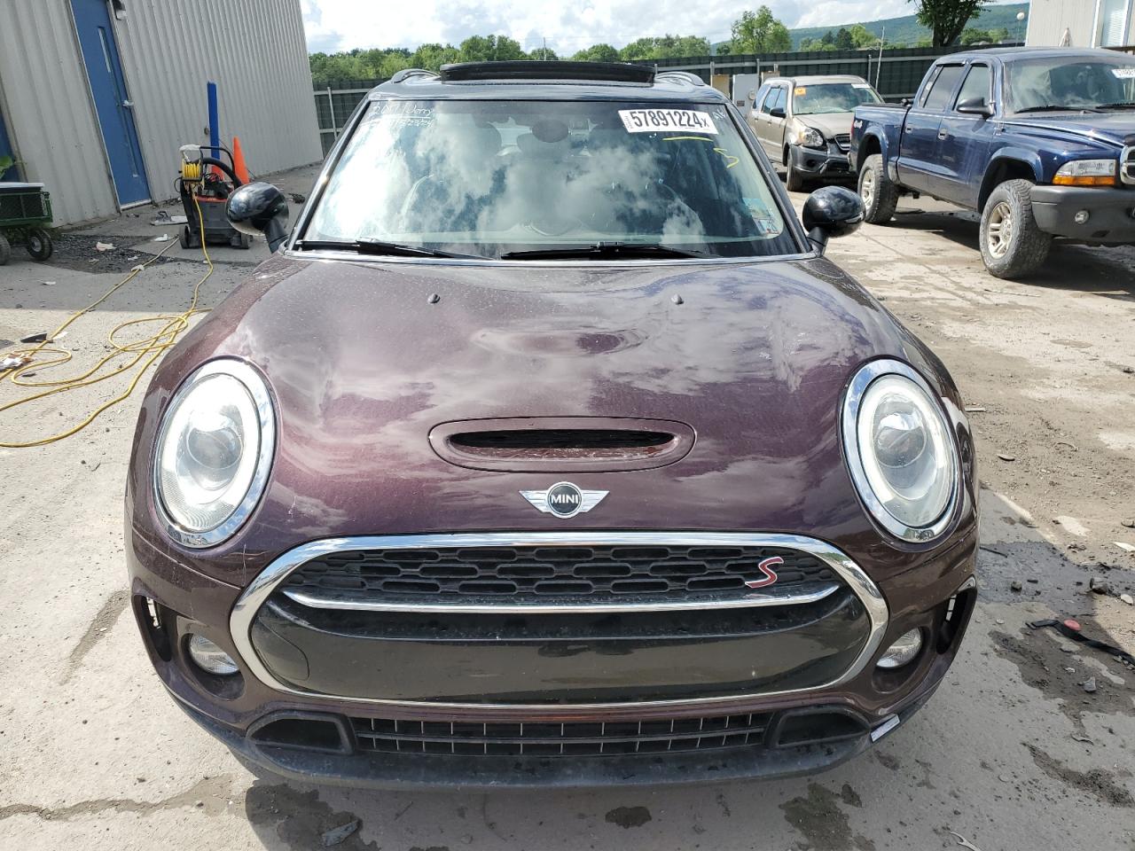 2017 Mini Cooper S Clubman All4 vin: WMWLU5C50H2E81373