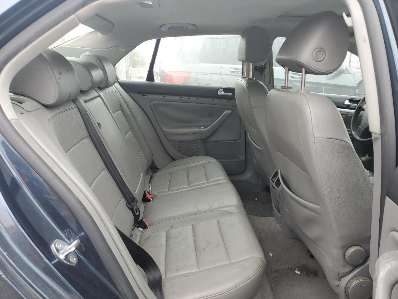 3VWSG71K06M760560 2006 Volkswagen Jetta 2.5 Option Package 1