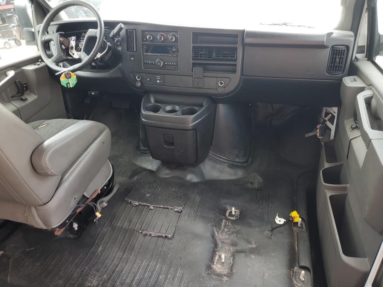 1GTW7AFP3N1265111 2022 GMC Savana G2500