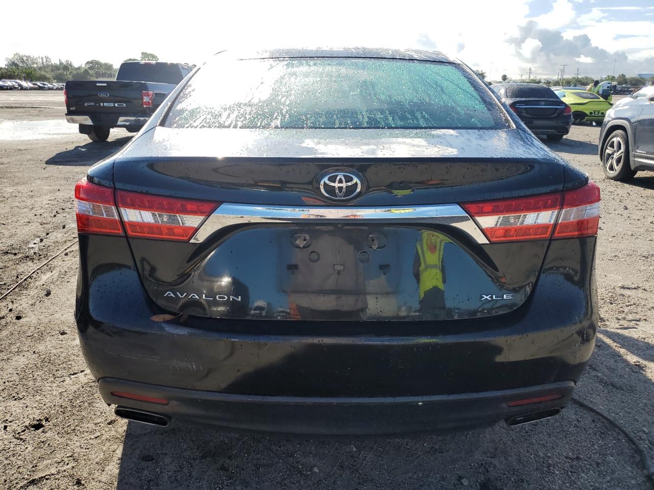 4T1BK1EB9EU135086 2014 Toyota Avalon Base