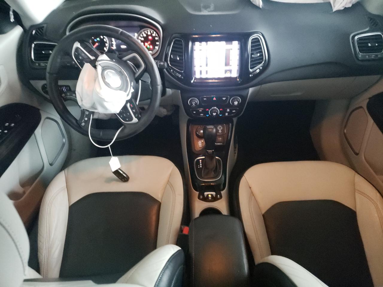 3C4NJDCB6HT641627 2017 Jeep Compass Limited