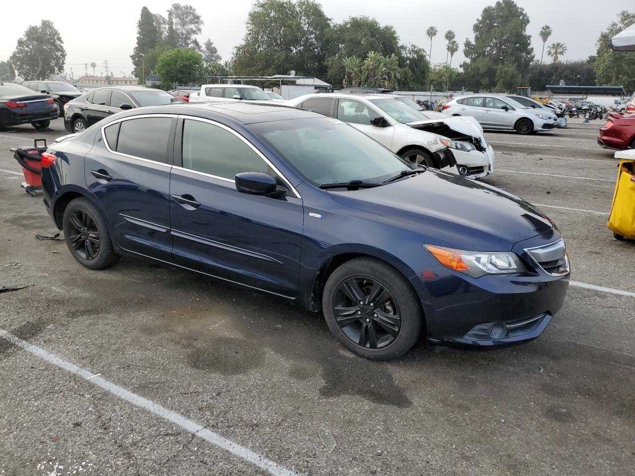 2013 Acura Ilx Hybrid Tech vin: 19VDE3F72DE301268