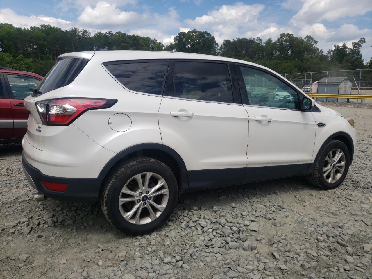 1FMCU9GD1HUB74691 2017 Ford Escape Se