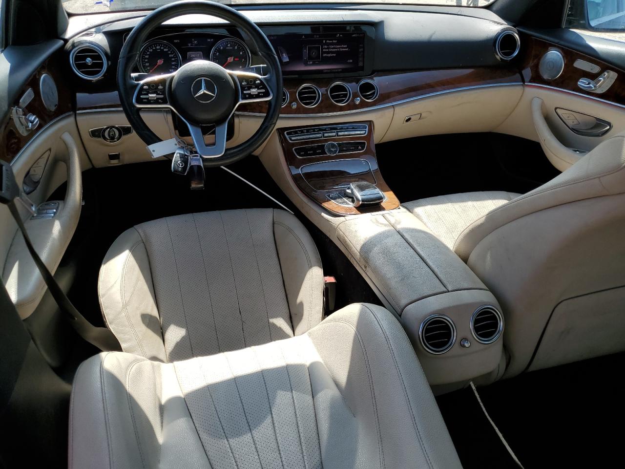 WDDZF4JB1KA513029 2019 Mercedes-Benz E 300