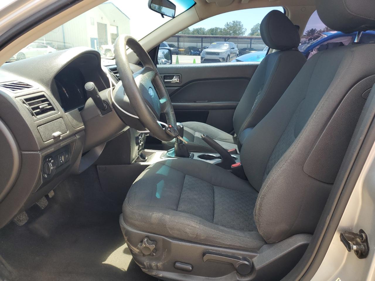 3FAHP0HA3AR428924 2010 Ford Fusion Se