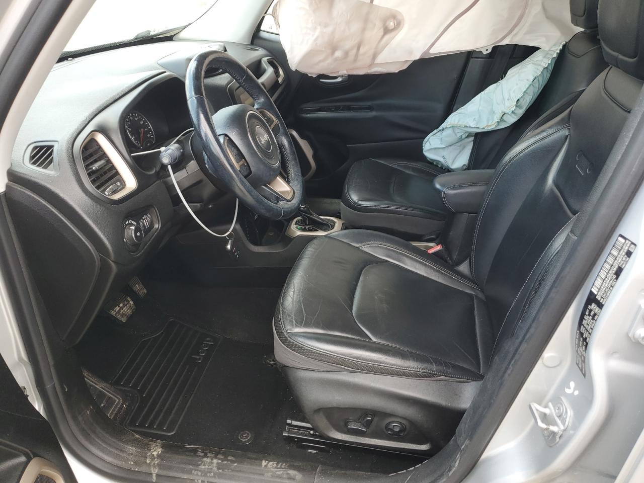 ZACCJADT2FPB41143 2015 Jeep Renegade Limited