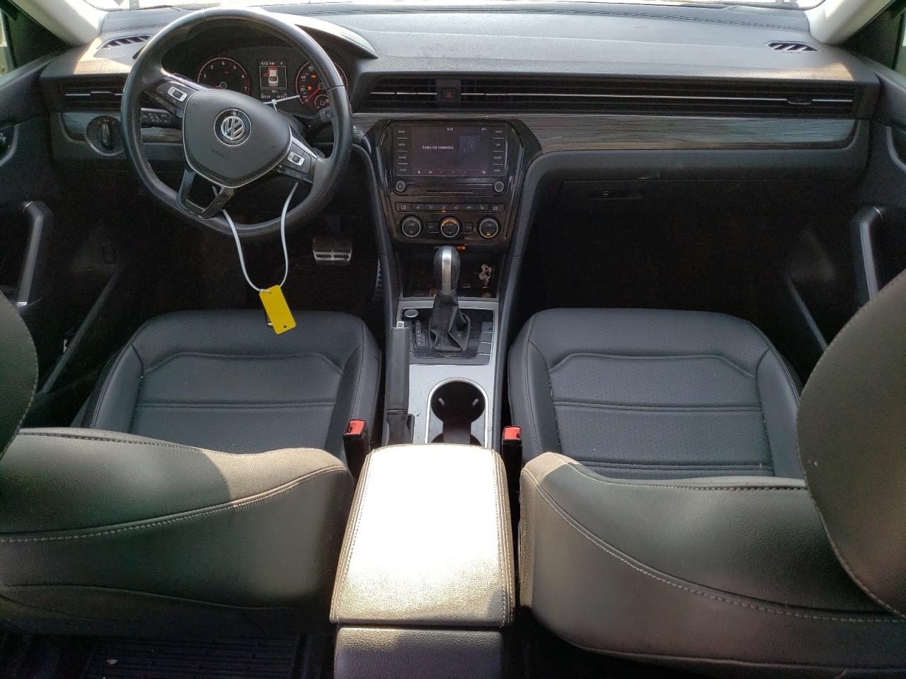 1VWMA7A39LC010204 2020 Volkswagen Passat R-Line