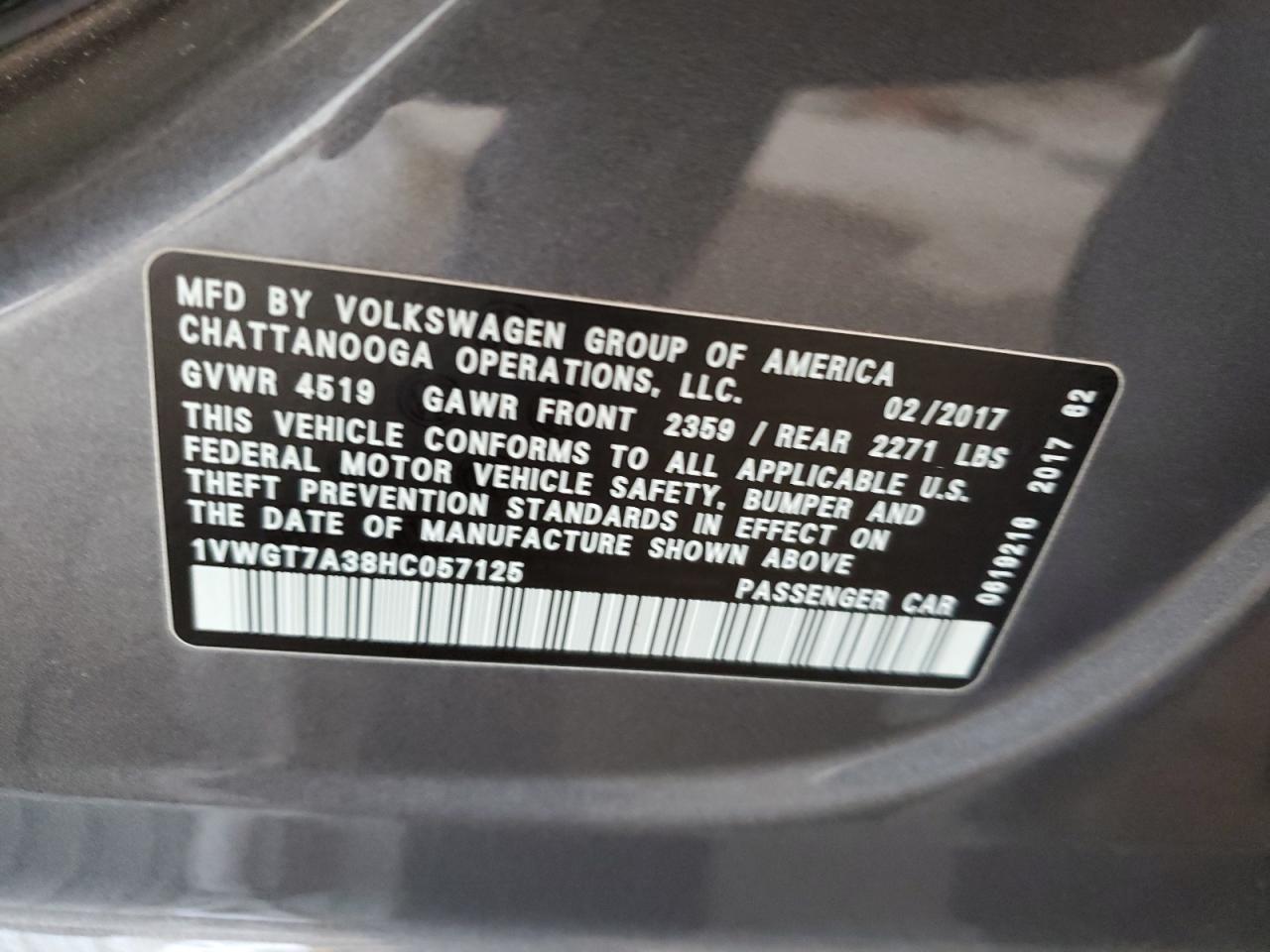 1VWGT7A38HC057125 2017 Volkswagen Passat Se