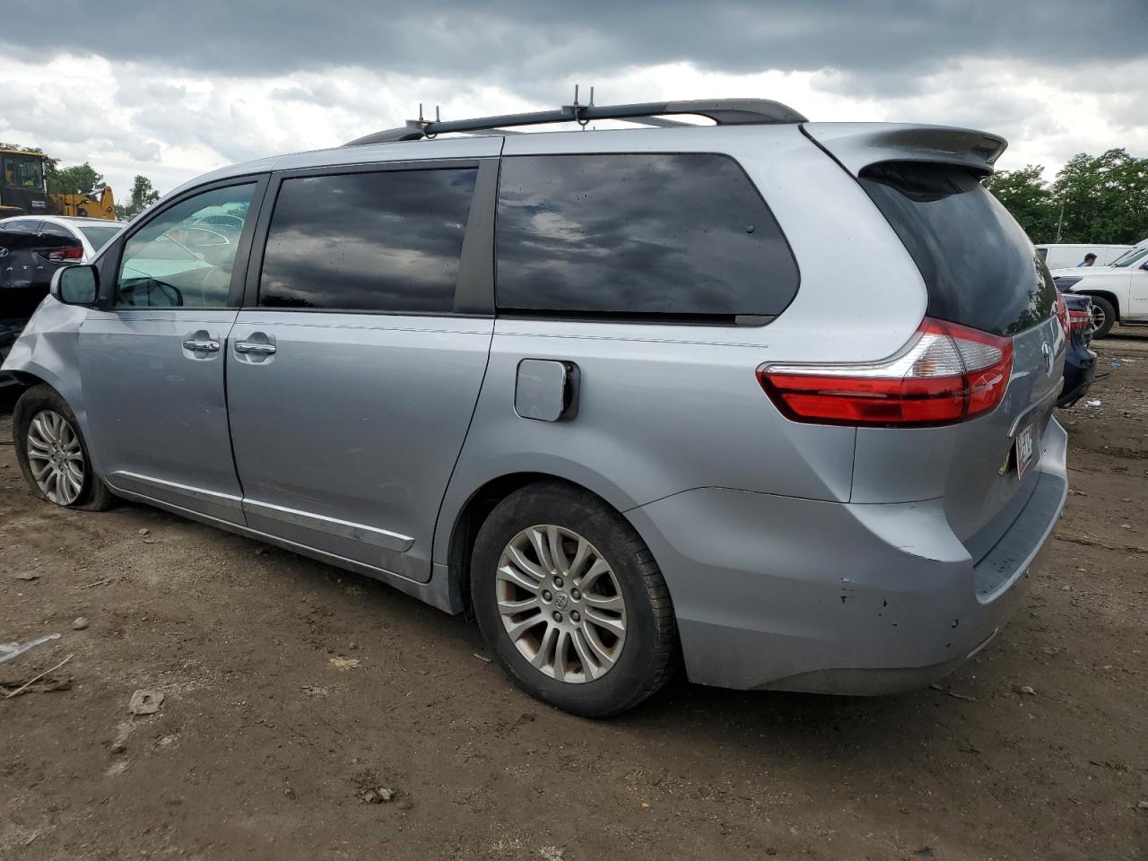 5TDYK3DC0FS549822 2015 Toyota Sienna Xle