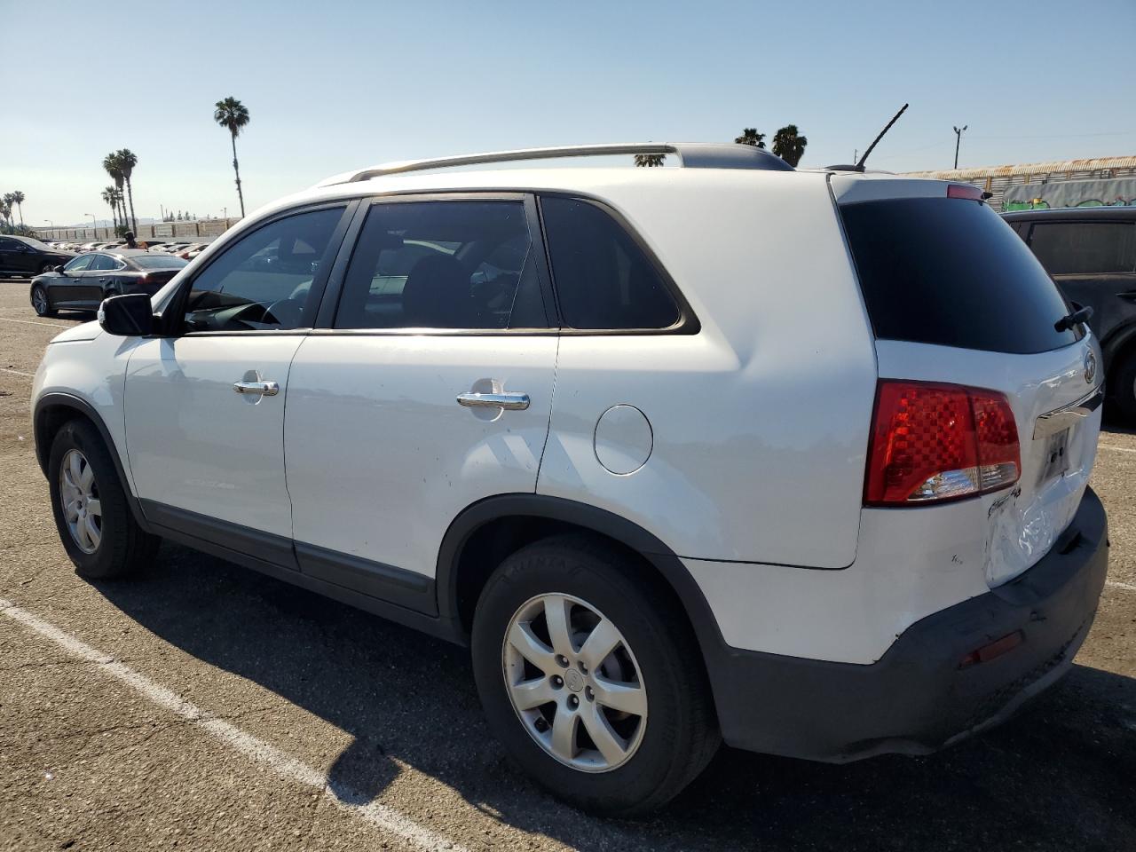 5XYKT4A21CG256895 2012 Kia Sorento Base