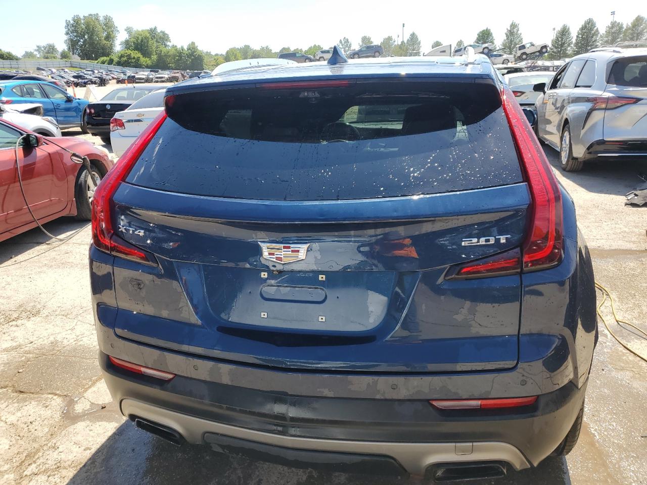 1GYFZCR47KF101831 2019 Cadillac Xt4 Premium Luxury