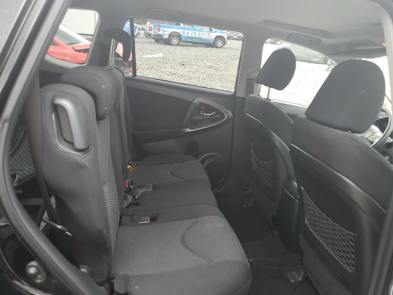 JTMRF4DV4B5038453 2011 Toyota Rav4 Sport