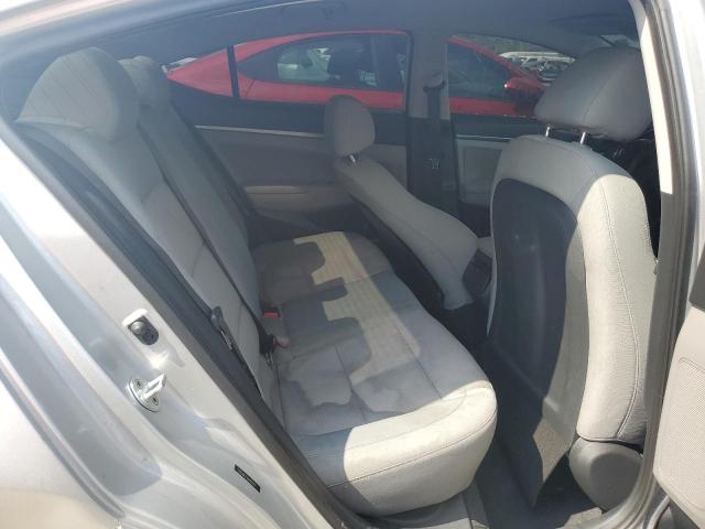 2017 HYUNDAI ELANTRA SE - 5NPD84LF4HH032191