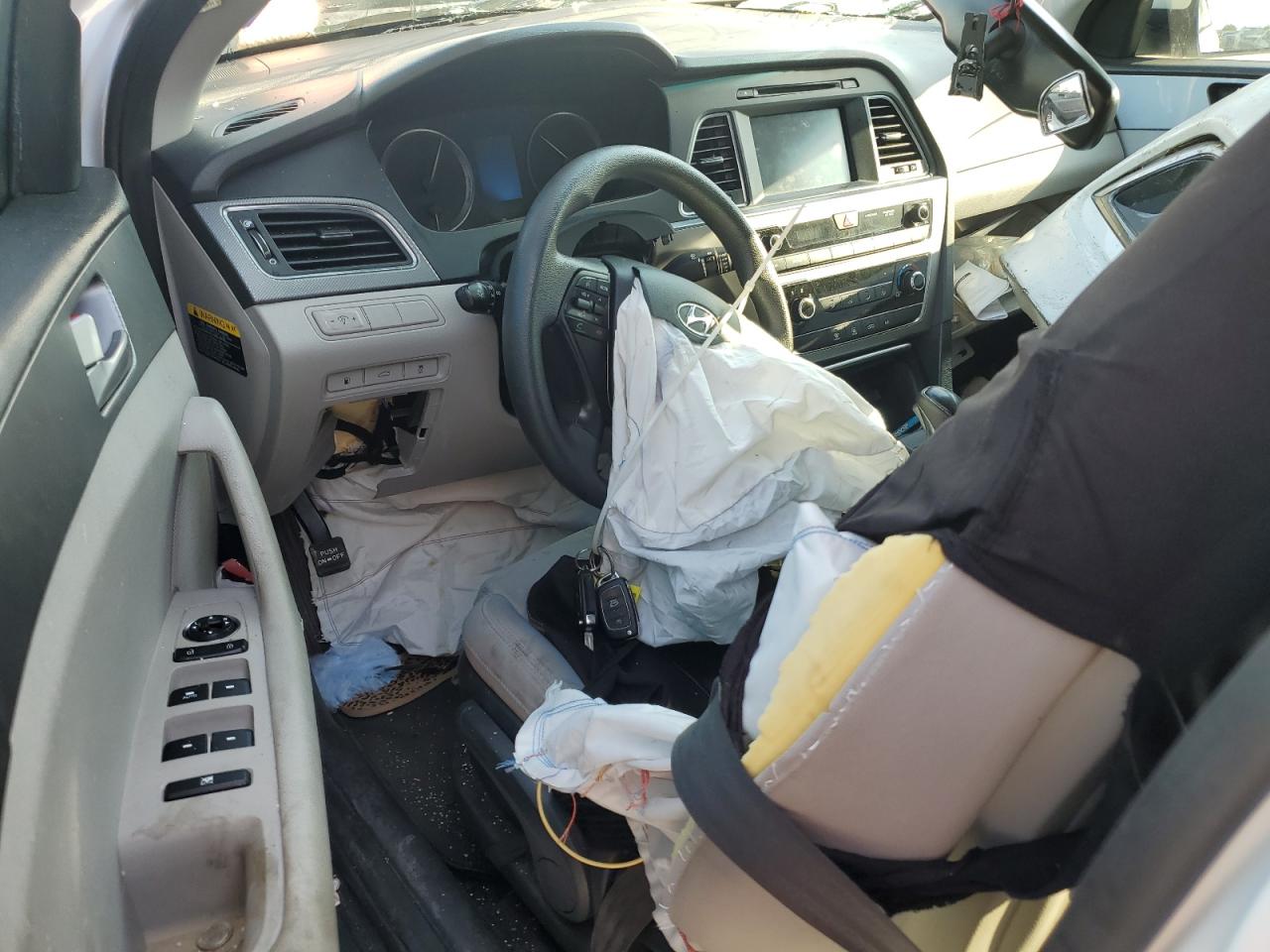 5NPE24AF0HH449445 2017 Hyundai Sonata Se